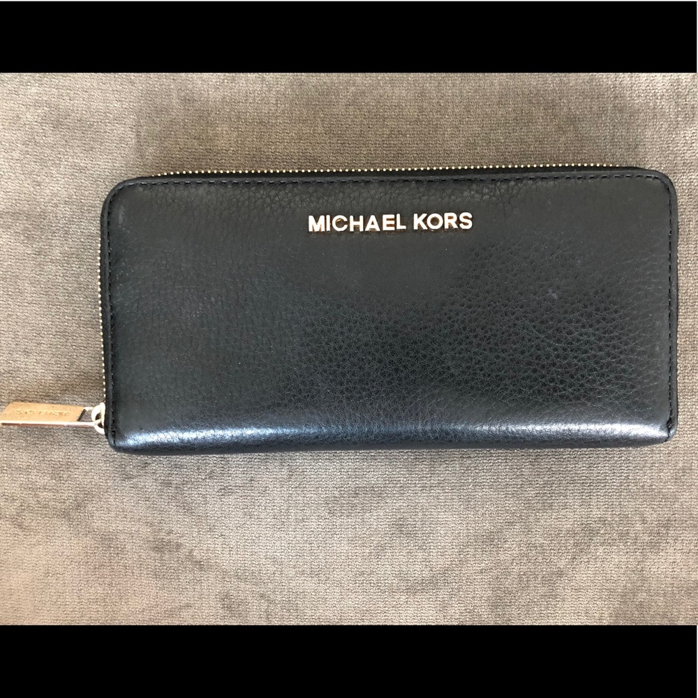 MICHAEL KORS Jet Set Continental Zip Wallet